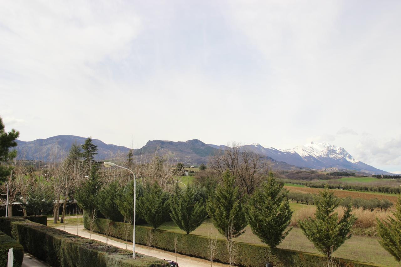 Hotel Di Rocco Loreto Aprutino Buitenkant foto