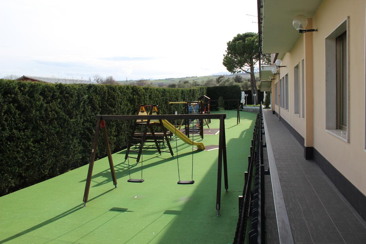 Hotel Di Rocco Loreto Aprutino Buitenkant foto